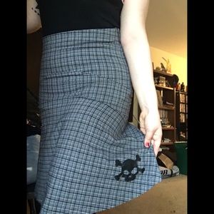 Rock Steady Skull Pencil Skirt